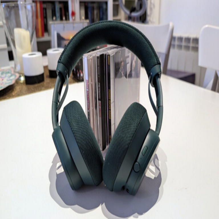 Análisis de los Fairphone Fairbuds XL (2025): la reparabilidad ya destacaba por su excelencia, y ahora el rendimiento acústico alcanza el mismo nivel. Análisis de los Fairphone Fairbuds XL (2025): la reparabilidad ya destacaba por su excelencia, y ahora el rendimiento acústico alcanza el mismo nivel.