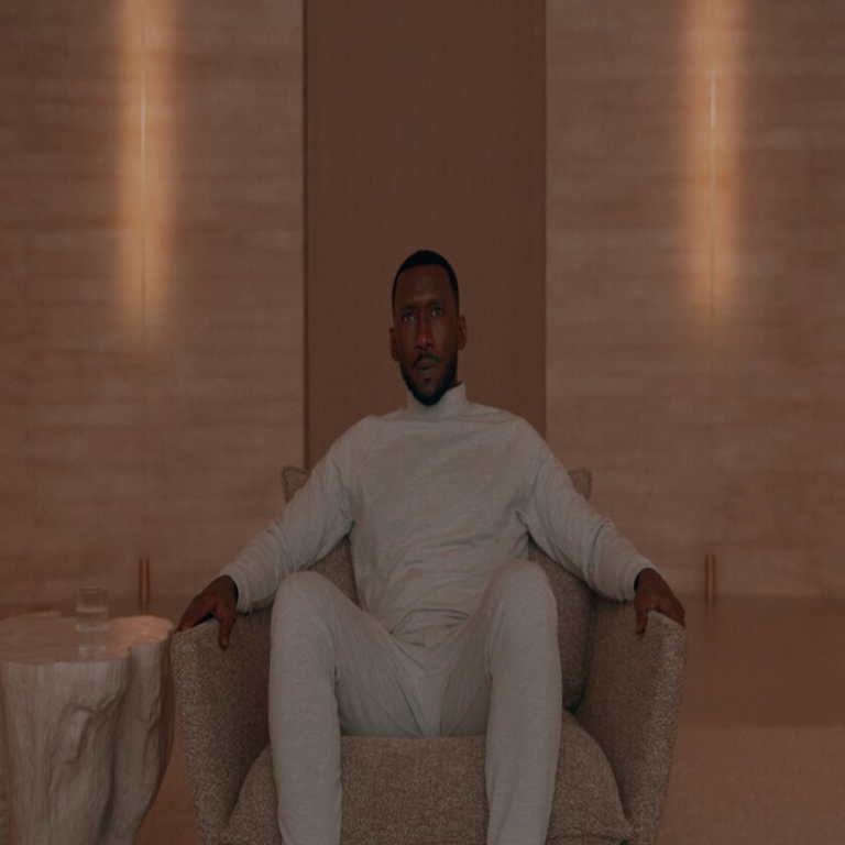 Con una duración inferior a dos horas, constituye para mí la película más subestimada del catálogo de Apple TV.