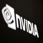 Nvidia incorporará un sistema GPS integrado en sus chips de inteligencia artificial para monitorear su trayectoria y destino final. Nvidia incorporará un sistema GPS integrado en sus chips de inteligencia artificial para monitorear su trayectoria y destino final.