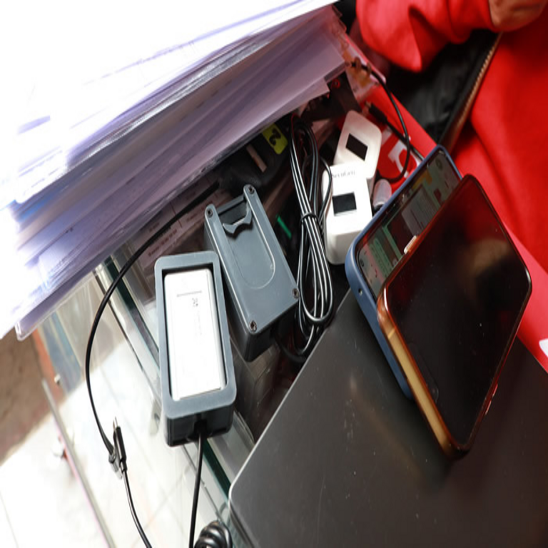 En Perú, Osiptel, la Policía Nacional del Perú y la municipalidad ejecutan un operativo contra la comercialización ambulante de chips en Huancayo. En Perú, Osiptel, la Policía Nacional del Perú y la municipalidad ejecutan un operativo contra la comercialización ambulante de chips en Huancayo.