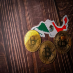 El Banco de México mantiene su recomendación de distanciamiento prudente con el bitcoin, a pesar del notable incremento de su adopción en el país.