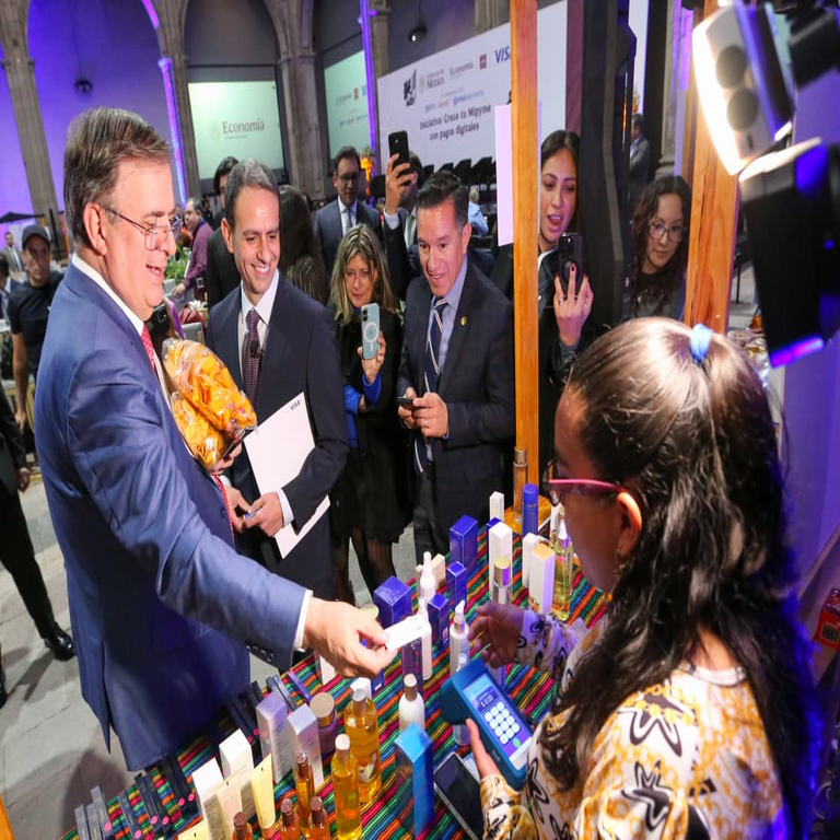 La Secretaría de Economía respaldará a las micro, pequeñas y medianas empresas mexicanas para implementar pagos digitales con antelación al Mundial 2026.
