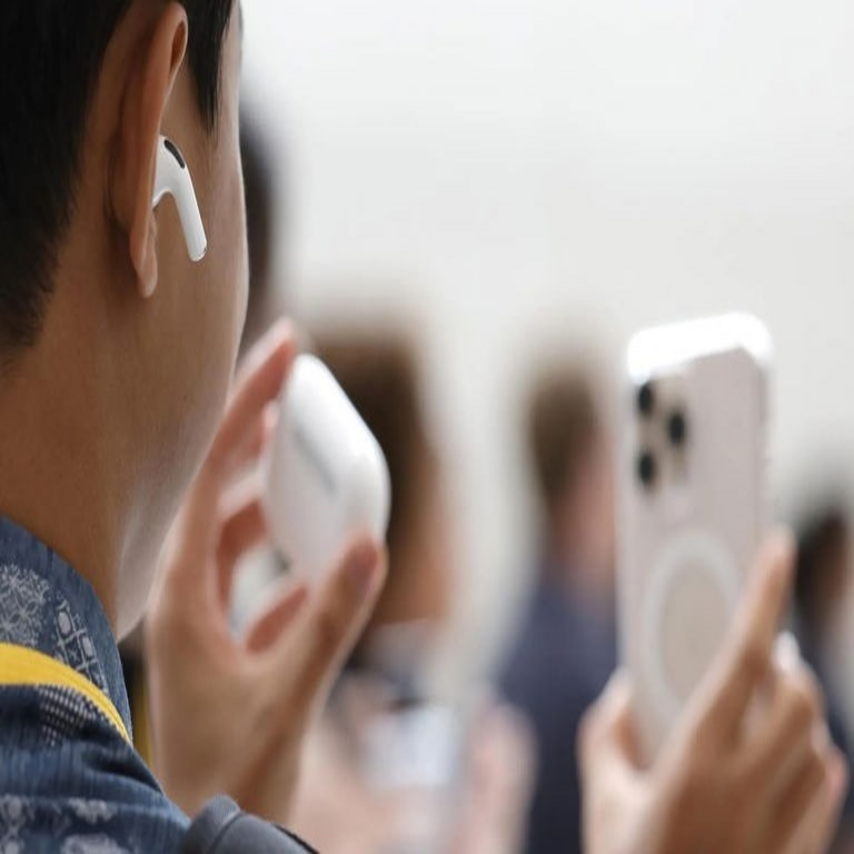 La función de traducción en tiempo real para los AirPods ya se encuentra disponible en la Unión Europea: Guía para su implementación. La función de traducción en tiempo real para los AirPods ya se encuentra disponible en la Unión Europea: Guía para su implementación.
