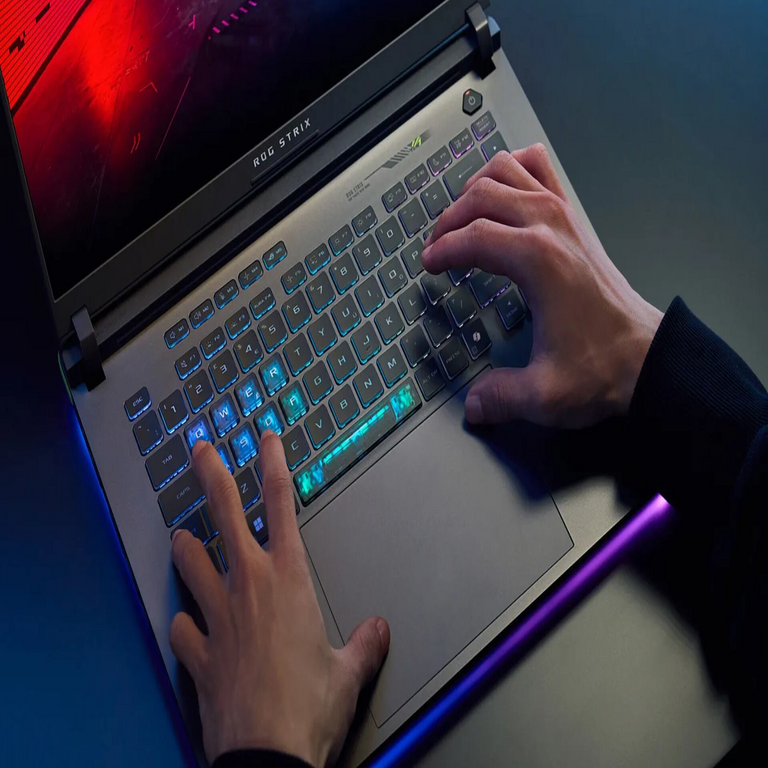 Cuáles son las innovaciones que introduce la ROG Strix G18, la nueva laptop gaming de gama alta de ASUS