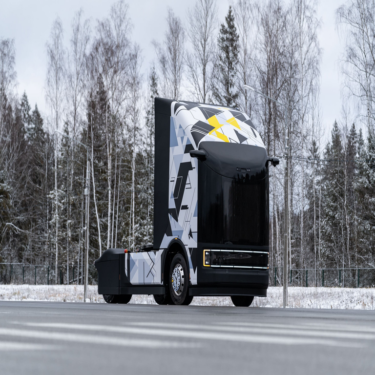 Conductor de inteligencia artificial en sustitución del camionero de larga distancia.