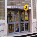 El ciberataque interrumpe los servicios postales y bancarios de Francia al dejarlos inoperativos.