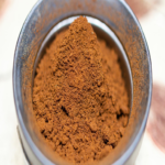 La innovación para purificar agua contaminada: filtros fabricados con residuos de café que eliminan el 98% de metales tóxicos.