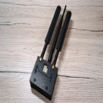 Dispositivo interferidor casero para señales Bluetooth y Wi-Fi con un alcance de 30 metros. Dispositivo interferidor casero para señales Bluetooth y Wi-Fi con un alcance de 30 metros.