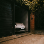 La campaña de un individuo contra el imperio oculto de los controles remotos de garaje propietarios y sus dueños