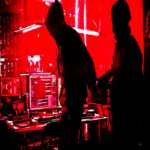 Ex agente de soporte de Coinbase arrestado por asistir a hackers