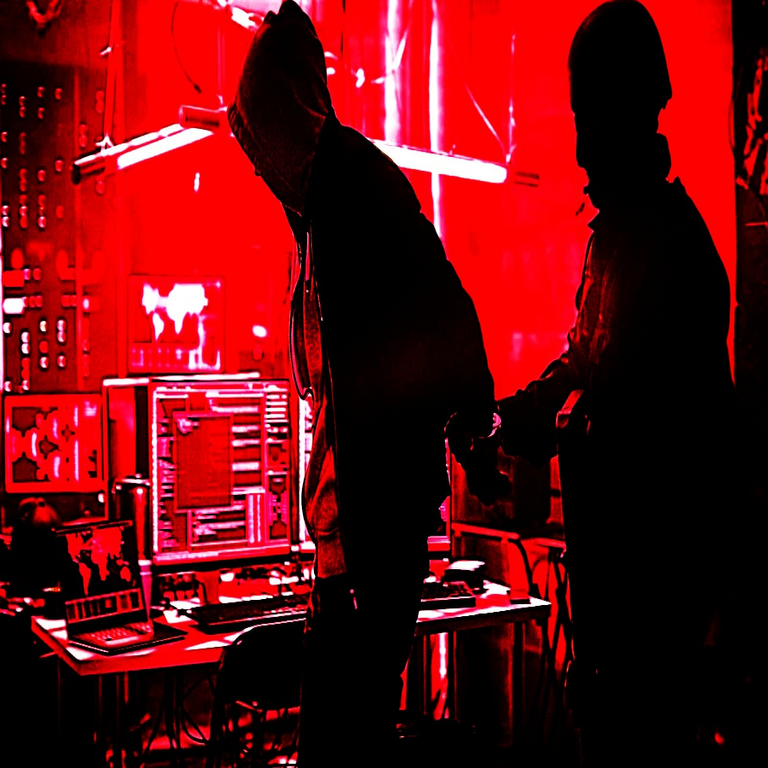 Ex agente de soporte de Coinbase arrestado por asistir a hackers