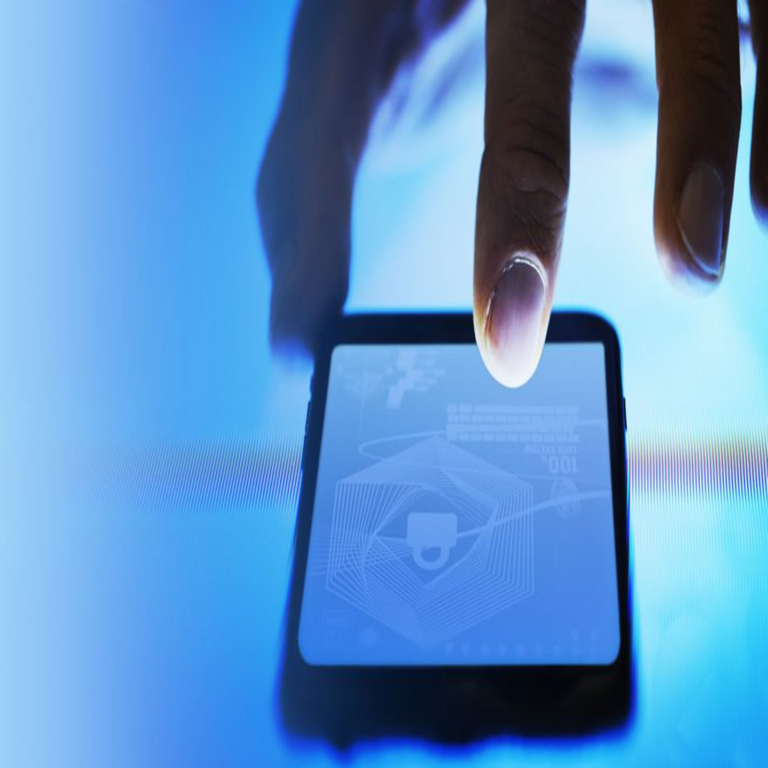 En México, la CRT precisa que los biométricos no son obligatorios para asociar líneas móviles.