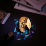 Ataque a la extensión de Chrome de Trust Wallet drena 8,5 millones de dólares mediante un ataque de cadena de suministro Shai-Hulud.