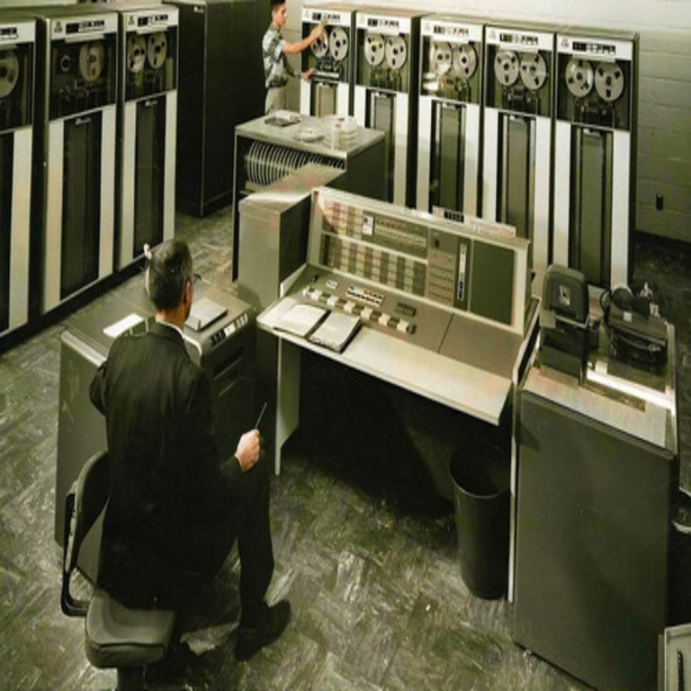 En la actualidad, los programadores disponen de la inteligencia artificial: hace 60 años, debían perforar código de forma literal en tarjetas perforadas.