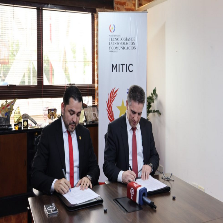 Paraguay: El MITIC finaliza el 2025 con progresos en transformación digital, conectividad y servicios orientados a las personas
