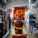 Una instalación de fabricación compacta, equivalente en tamaño a un microondas, produce semiconductores a 1.000 °C en el espacio exterior.