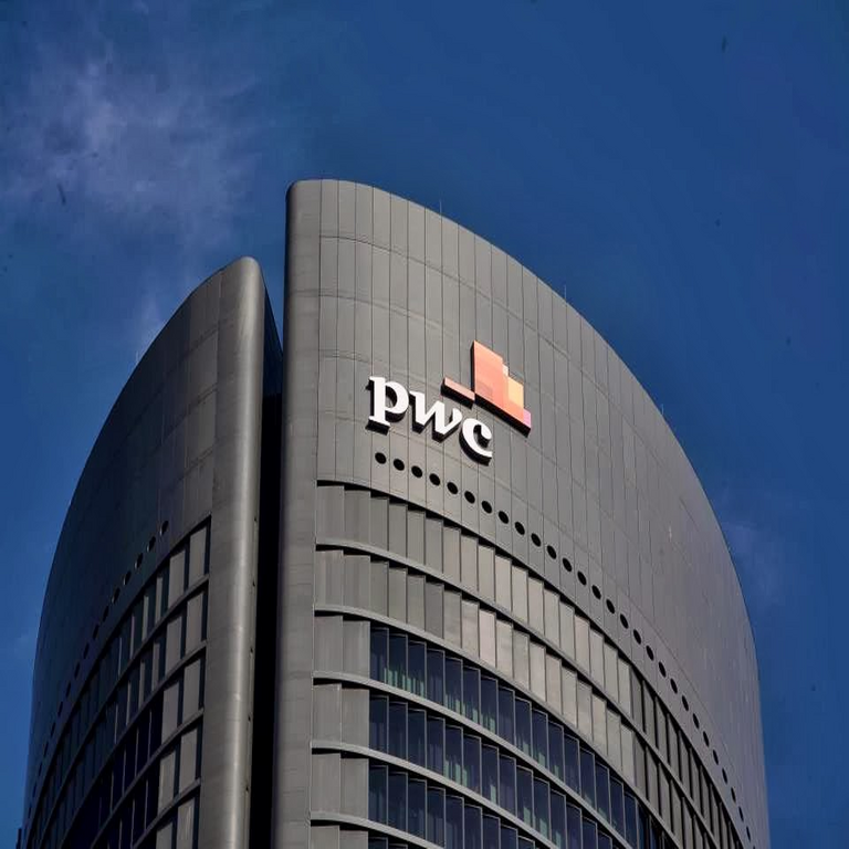 Las cuatro principales firmas compiten intensamente en el mercado de las criptomonedas.