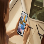 TCL presenta en CES su innovadora tecnología para televisores, junto con un nuevo teléfono móvil y tableta.