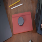 Si empleas un MacBook para fines laborales o académicos, estate atento: el reciente lanzamiento de Satechi consiste en un hub magnético con un diseño de alta calidad.