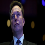 Elon Musk limita el acceso sin costo a la inteligencia artificial generativa Grok en la plataforma X.