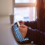 En España, el comercio electrónico registró un volumen de 28.300 millones de euros en el segundo trimestre de 2025.