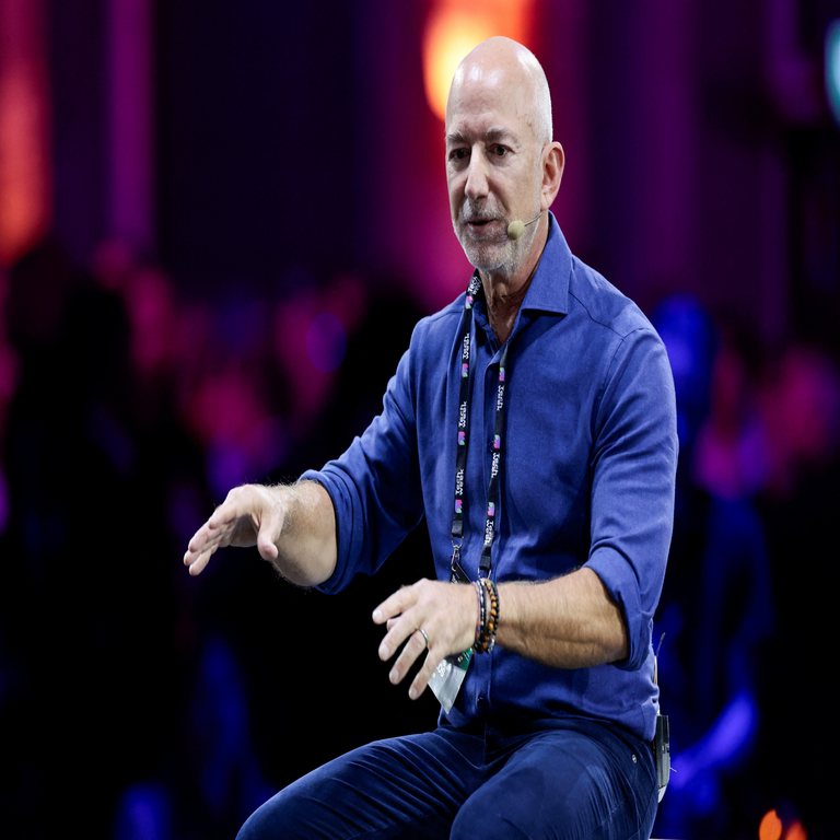 No depende de la ocupación profesional: Jeff Bezos declara que existe solo un tipo de empleado que la inteligencia artificial nunca podrá reemplazar.