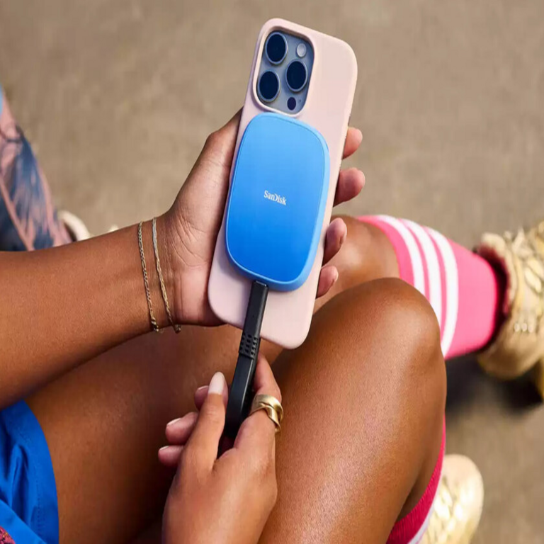 La reciente promoción de Día sin IVA en MediaMarkt reduce el precio de esta unidad SSD compatible con iPhone, que destaca por su tamaño compacto y su integración con MagSafe.