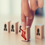 Los despidos en el sector tecnológico global superan los 244.000 en 2025.