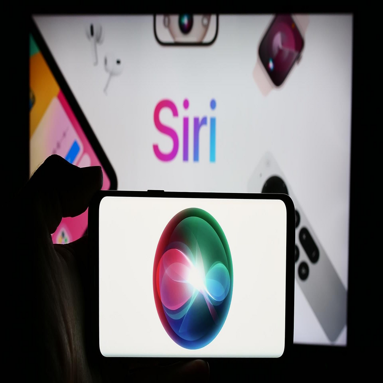 Cuatro funciones avanzadas de Siri para optimizar el uso de tu iPhone.