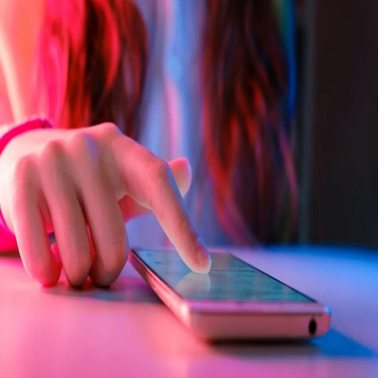 Surge una controversia en torno al protocolo de adquisiciones de la inteligencia artificial de Google: alerta y respuesta.