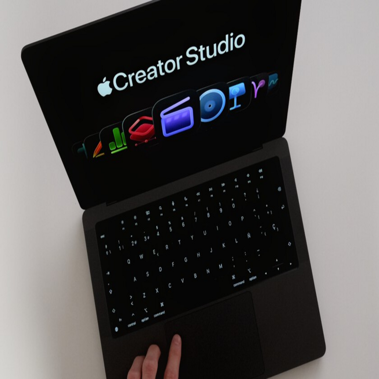 Asimismo, reconozco el agotamiento colectivo ante las suscripciones, pero defenderé la de Apple Creator Studio, pese a su repercusión financiera personal.