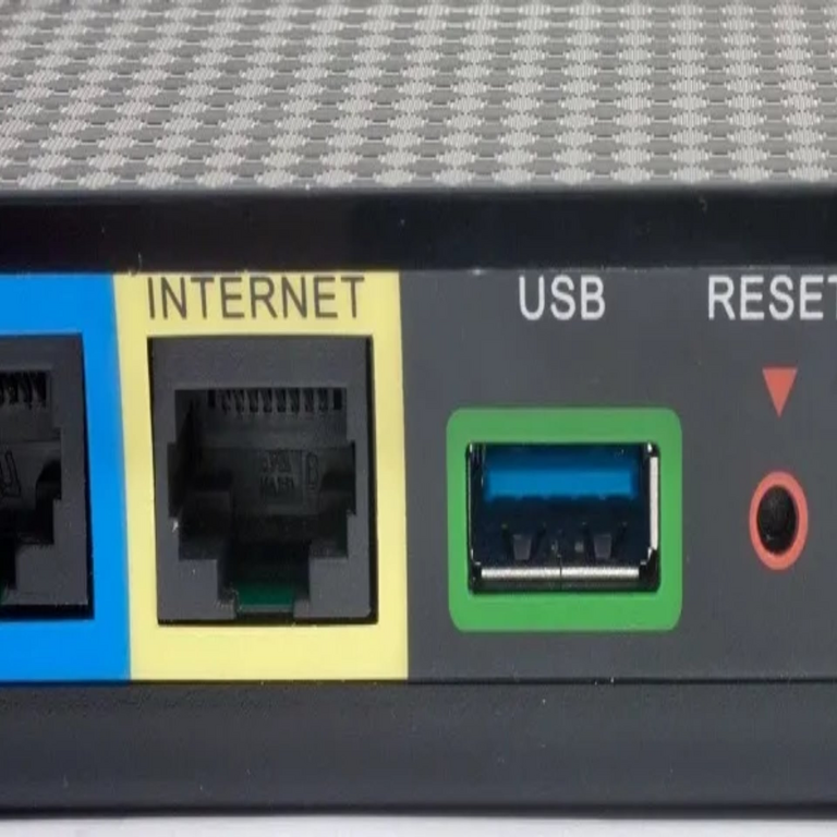 Funcionalidad del puerto USB en el router y dispositivos compatibles para su conexión