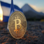 El Salvador adopta el bitcoin, aunque solo una porción limitada de los comercios lo acepta.