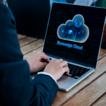 IBM impulsa la computación soberana mediante una pila de software compatible con múltiples plataformas en la nube.