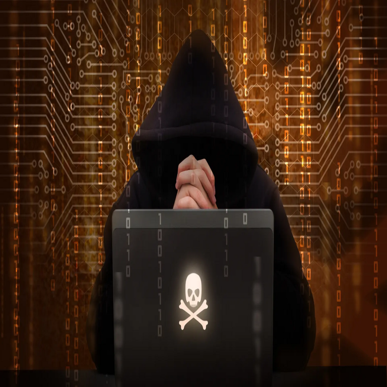 Iván Mateos, especialista en ciberseguridad, afirma que las personas con mayor nivel de anonimato representan el objetivo más atractivo para un ciberataque.