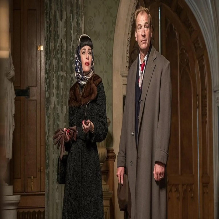 En Prime Video destaca una de las adaptaciones más excepcionales de las obras de Agatha Christie, aunque escasos son los que conocen su origen en uno de sus libros.