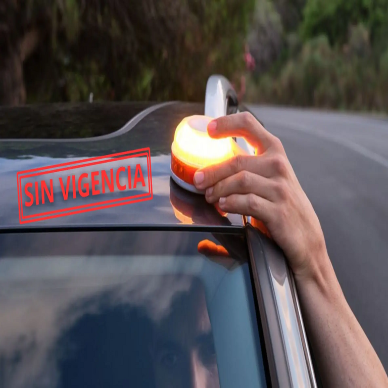 ¿Por qué la DGT ha invalidado la vigencia de estas balizas V16, que contaban con homologación previa y habían sido adquiridas por miles de españoles?