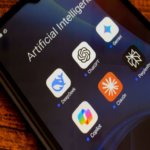 La estrategia de Amazon, Meta y OpenAI para que la inteligencia artificial sustituya las aplicaciones en 2026.