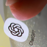 OpenAI iniciará la integración de anuncios en ChatGPT con el fin de elevar sus ingresos.