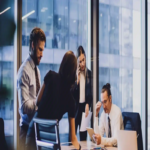 La escasez de profesionales en TI limita a los directores de informática que exigen competencias en inteligencia artificial, datos y ciberseguridad.