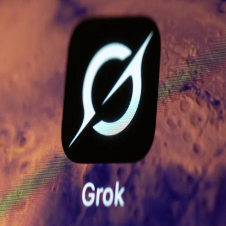 California emite una orden de cese y desista a xAI de Elon Musk por deepfakes de contenido sexual.