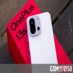 El OnePlus 13s incorpora carga de bypass y ediciones de fotos de 50 MP en India.