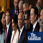 Las grandes empresas tecnológicas continúan sometiéndose a Trump un año después de su toma de posesión.