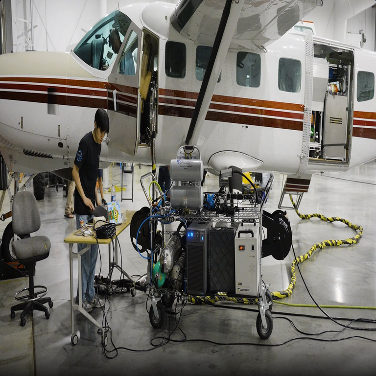 La primera transmisión de electricidad desde un avión hacia tierra transforma la tecnología de energías renovables.