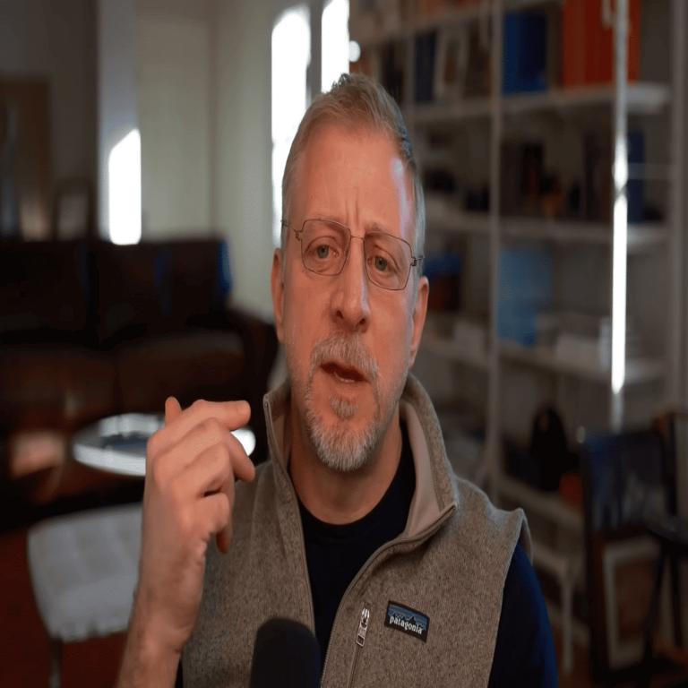 Los mercados financieros deben enfocarse en las acciones de Japón en vez de en Trump, según James Lavish.