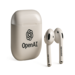 Indicios recientes sobre el primer dispositivo de OpenAI: auriculares integrados con inteligencia artificial.