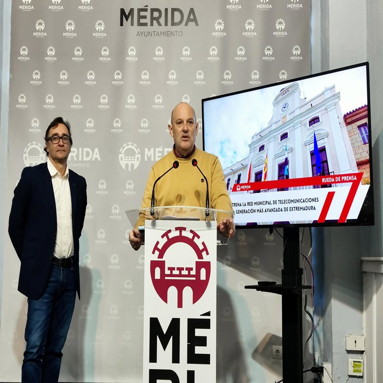 El Ayuntamiento de Mérida inaugura una red de telecomunicaciones con mayor velocidad y una respuesta optimizada ante ciberataques.