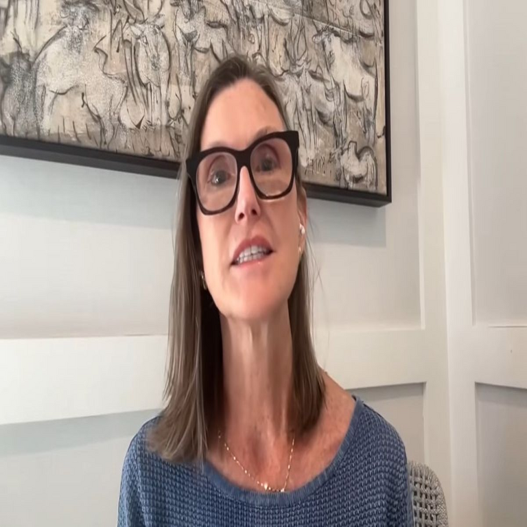 Cathie Wood afirma que el actual ciclo bajista de Bitcoin será el más breve de la historia.