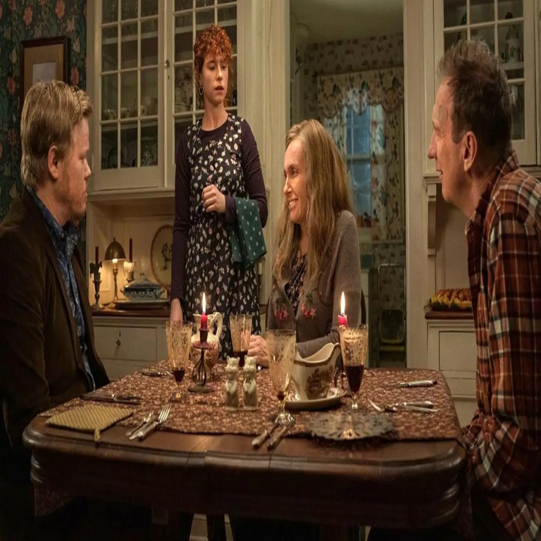 Netflix evidenció su afinidad por el género de suspense a través de esta adaptación fílmica de una novela, que continúa suscitando interés y debate en la actualidad.