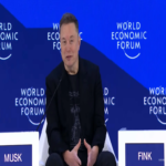 Elon Musk ofrece un consejo: las zonas despobladas de España podrían producir electricidad suficiente para abastecer a toda Europa.